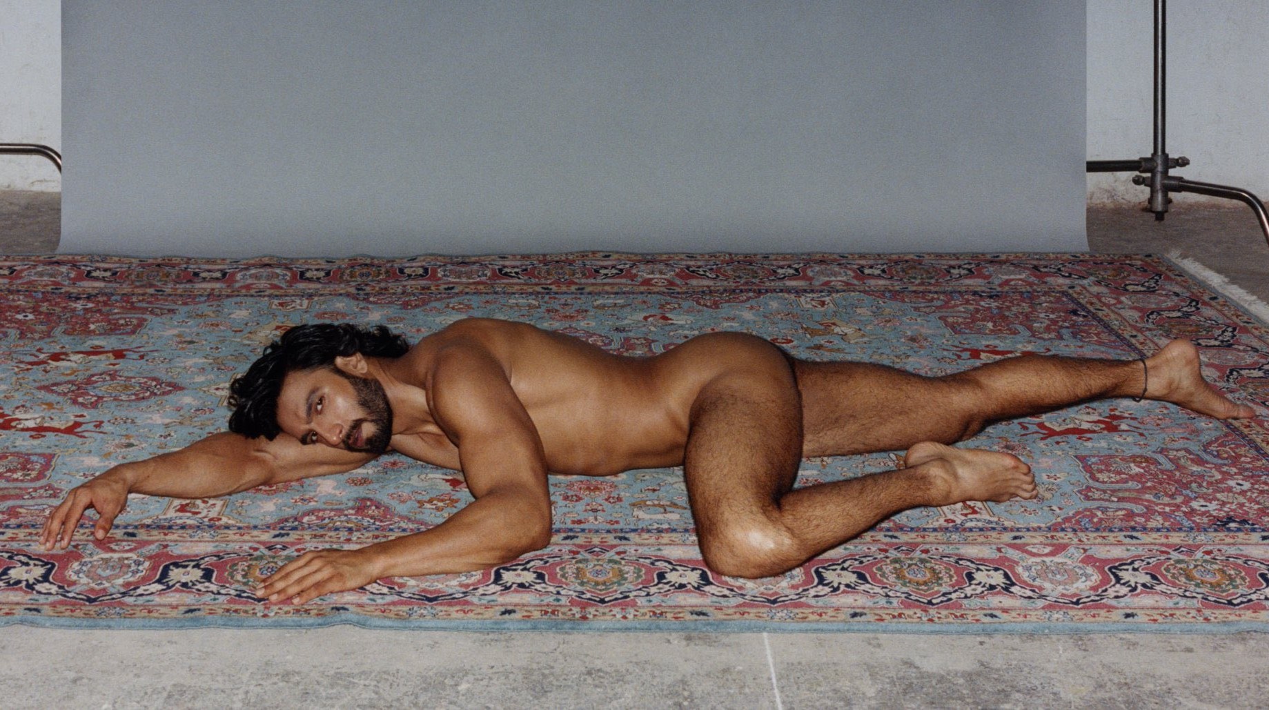 Bollywood Superstar Ranveer Singh S Nude Photoshoot Starts Hilarious