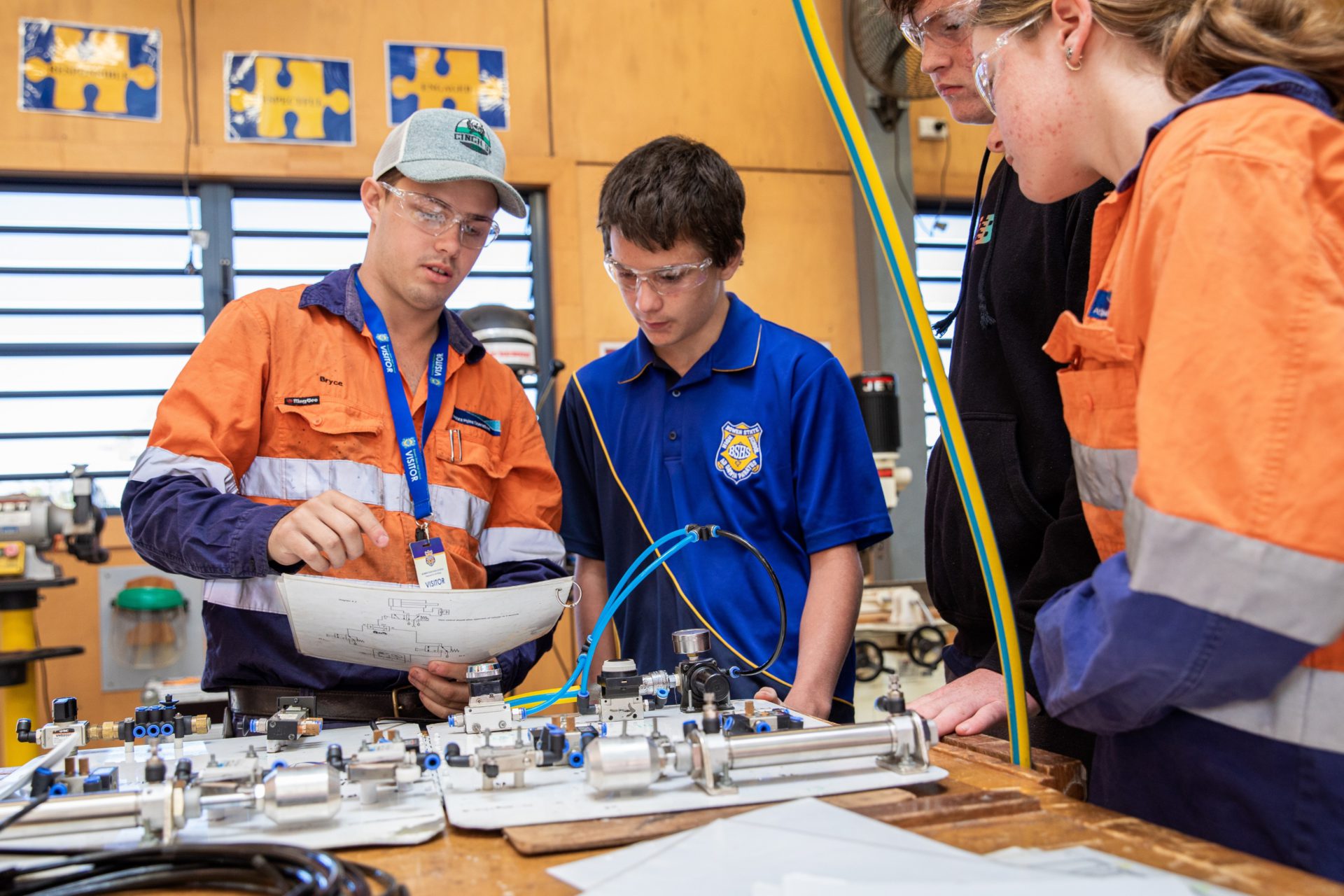 Minerals Academy workshop hammers home opportunities for future tradies ...